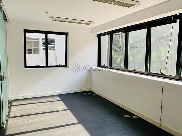 Sala para alugar, no bairro Cerqueira César em São Paulo