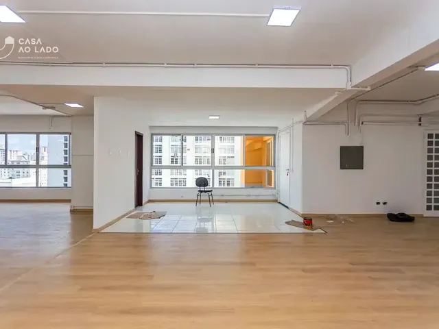 Sala à venda, no bairro Centro em Curitiba