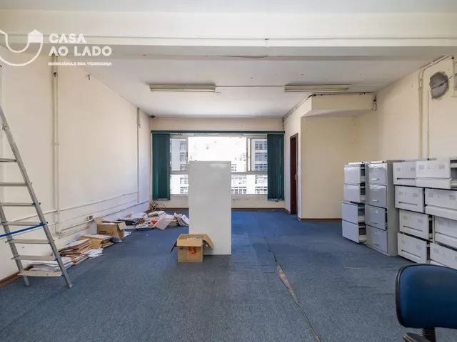 Sala à venda, no bairro Centro em Curitiba