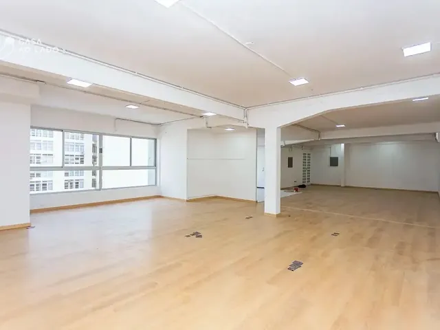 Sala à venda, no bairro Centro em Curitiba