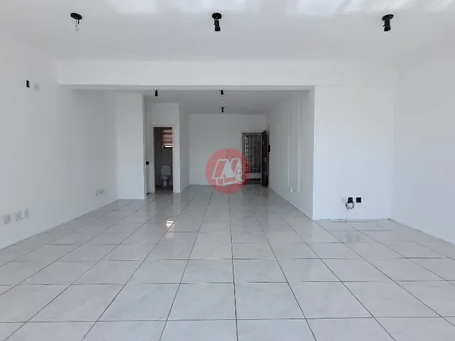 Sala para alugar, no bairro Floresta em Porto Alegre