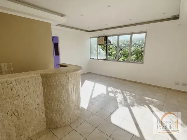Sala com 56m², para alugar, no bairro Centro em Atibaia