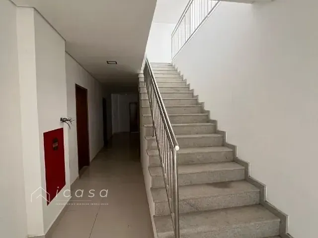 Sala para alugar, no bairro Centro em Caraguatatuba