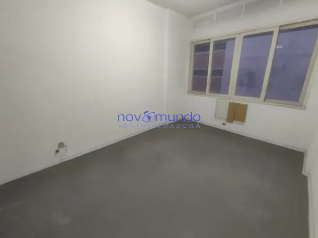Sala com 21m², para alugar, no bairro Centro em Rio de Janeiro