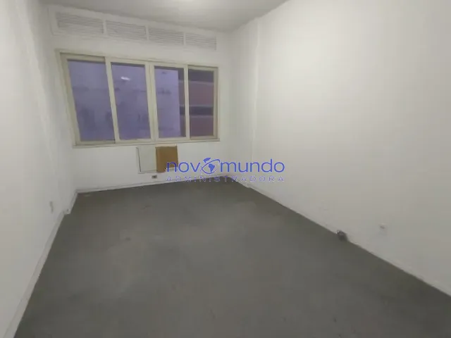 Sala com 21m², para alugar, no bairro Centro em Rio de Janeiro