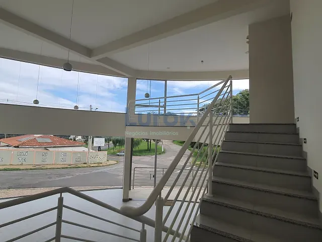Sala com 102m², para alugar, no bairro Castelo em Valinhos