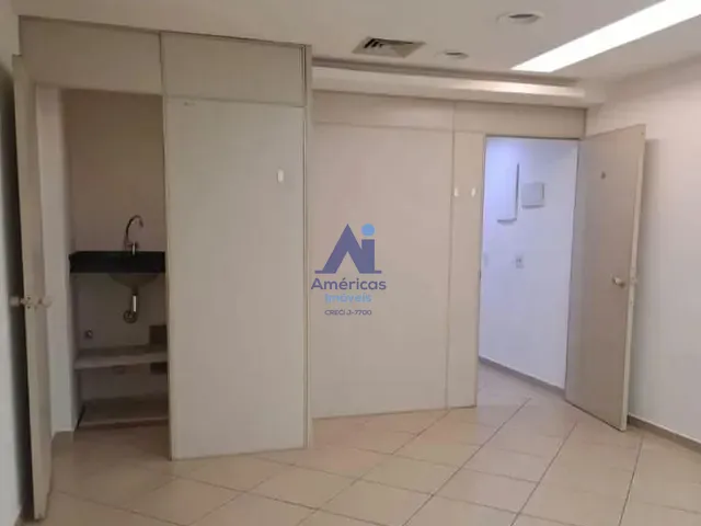 Sala com 30m², para alugar, no bairro Freguesia (Jacarepaguá) em Rio de Janeiro