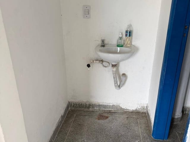 Sala com 26m², para alugar, no bairro Jardim Nomura em Cotia