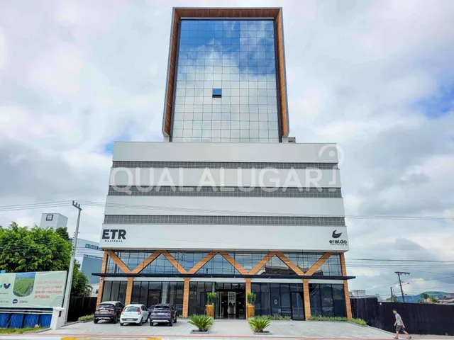 Sala para alugar, no bairro Aeroporto em Tubarão