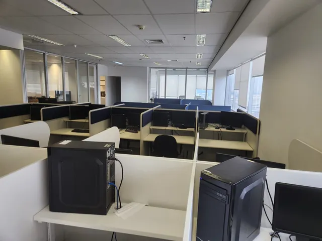 Sala para alugar, no bairro Alphaville Centro Industrial e Empresarial/Alphaville. em Barueri