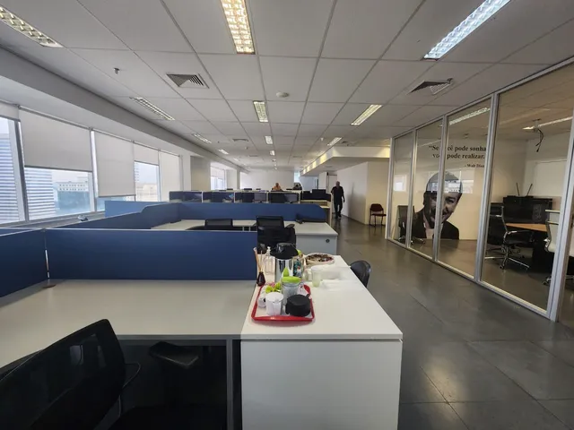 Sala para alugar, no bairro Alphaville Centro Industrial e Empresarial/Alphaville. em Barueri