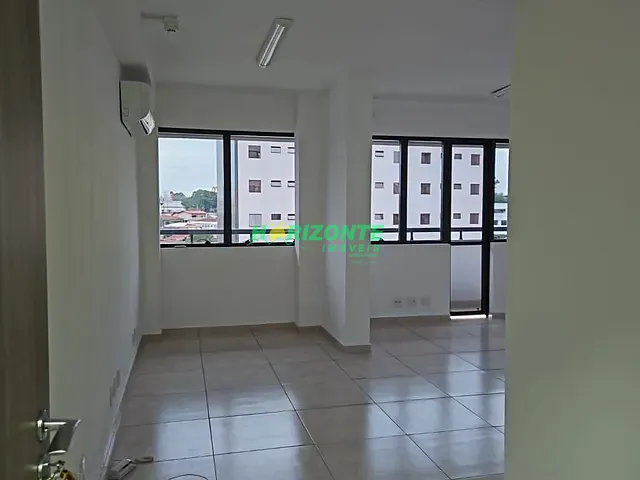 Sala com 37m², à venda ou para alugar, no bairro Jardim São Dimas em São José dos Campos