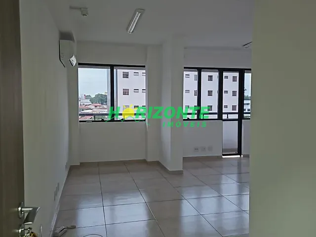 Sala com 37m², à venda ou para alugar, no bairro Jardim São Dimas em São José dos Campos
