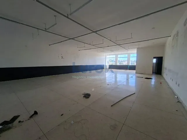 Sala com 250m², para alugar, no bairro Vila Olivo em Valinhos
