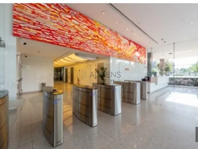 Sala com 450m², para alugar, no bairro Vila Nova Conceição em São Paulo