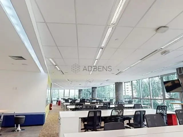 Sala com 450m², para alugar, no bairro Vila Nova Conceição em São Paulo