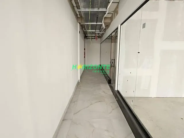 Sala com 76m², para alugar, no bairro Urbanova em São José dos Campos
