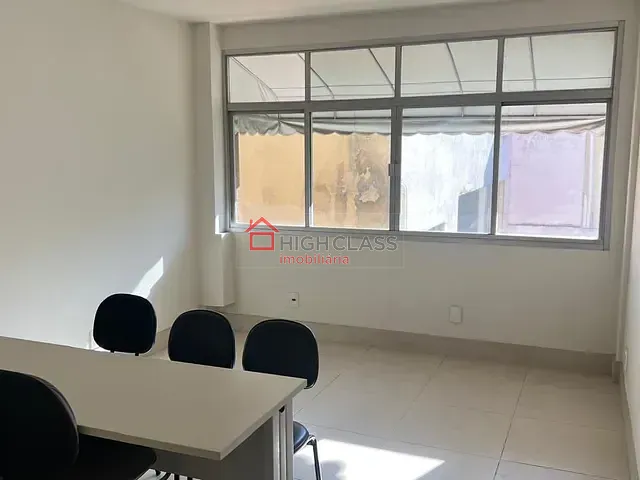 Sala com 40m², para alugar, no bairro Centro de Vila Velha em Vila Velha