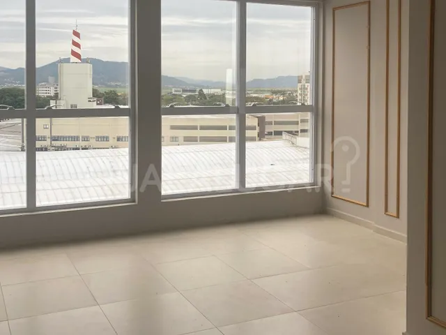 Sala para alugar, no bairro Aeroporto em Tubarão