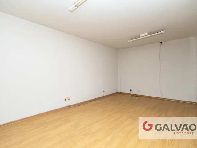 Sala para alugar, no bairro Água Verde em Curitiba