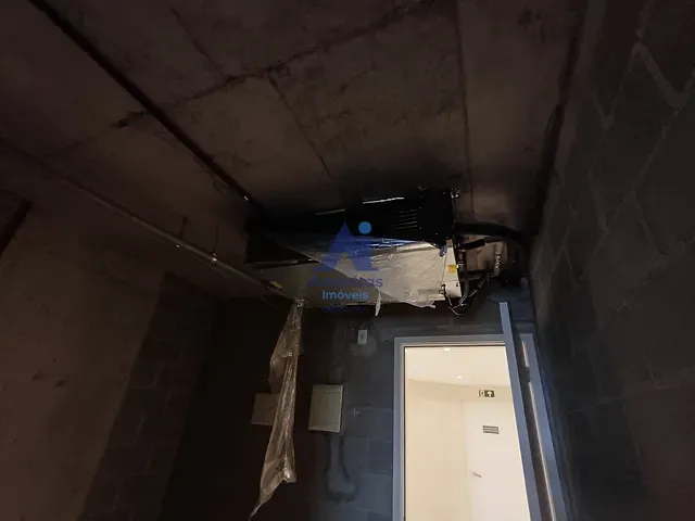 Sala à venda ou para alugar, no bairro Recreio dos Bandeirantes em Rio de Janeiro