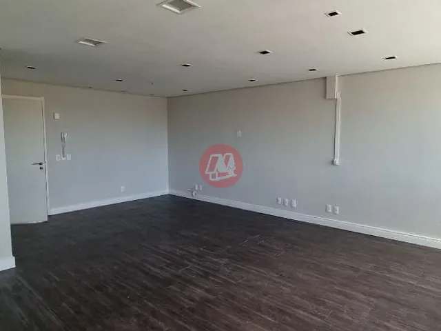 Sala à venda, no bairro Floresta em Porto Alegre