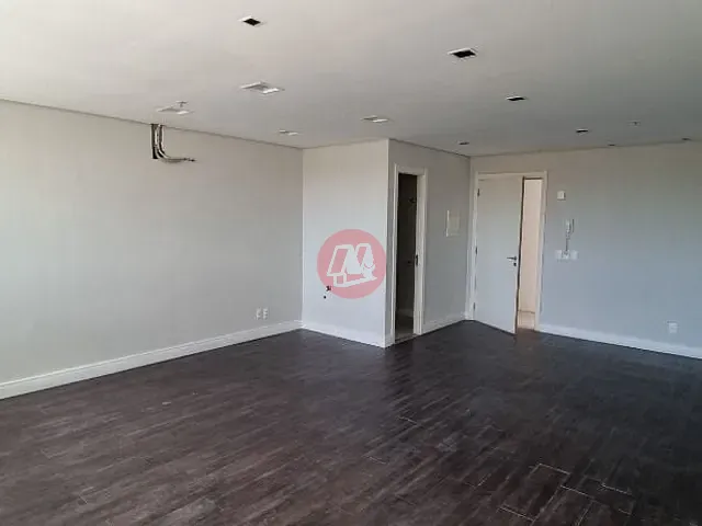 Sala à venda, no bairro Floresta em Porto Alegre