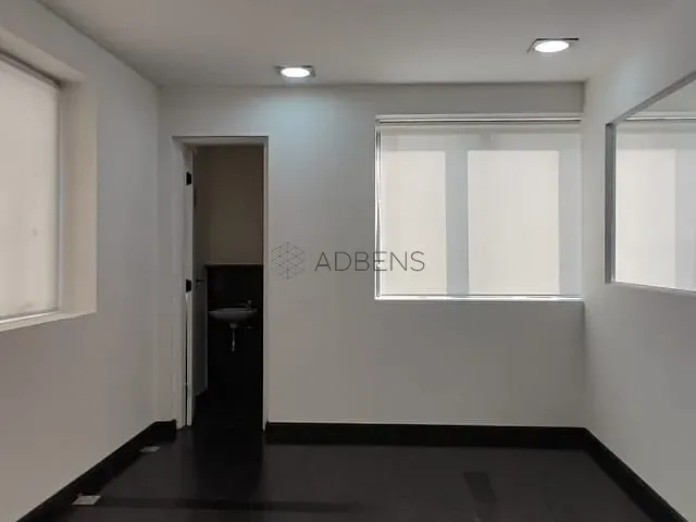 Sala para alugar, no bairro Cerqueira César em São Paulo