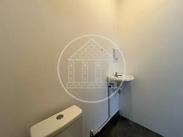 Sala para alugar, no bairro Interlagos em São Paulo