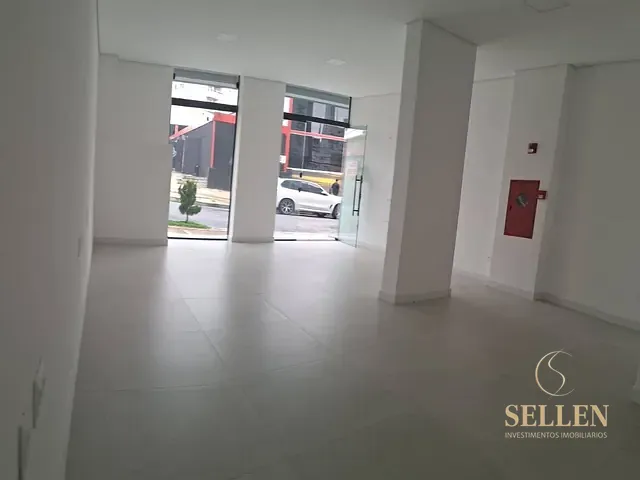 Sala para alugar, no bairro Nações em Balneário Camboriú