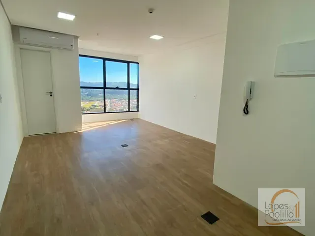Sala para alugar, no bairro Vila Santista em Atibaia