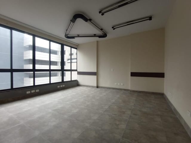 Sala para alugar, no bairro Centro em Curitiba