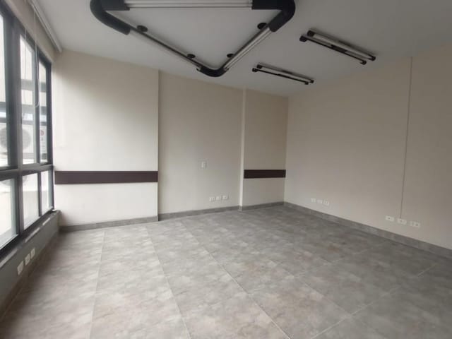 Sala para alugar, no bairro Centro em Curitiba