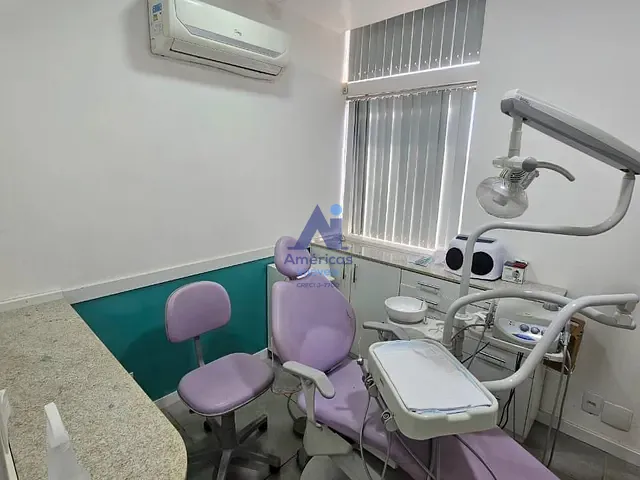Sala à venda, no bairro Barra da Tijuca em Rio de Janeiro