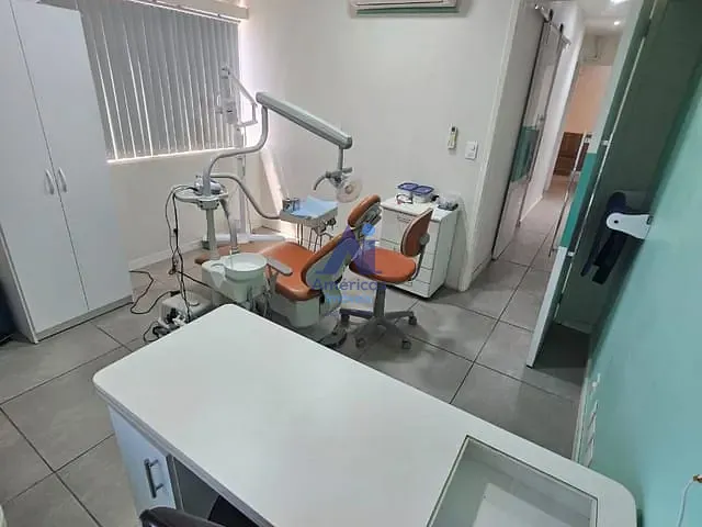 Sala à venda, no bairro Barra da Tijuca em Rio de Janeiro