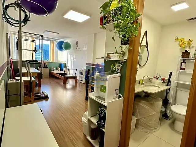 Sala com 26m², para alugar, no bairro Recreio dos Bandeirantes em Rio de Janeiro