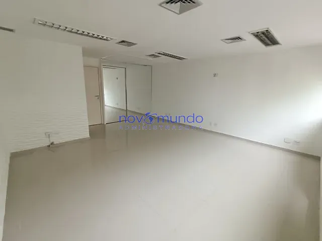 Sala com 32m², para alugar, no bairro Barra da Tijuca em Rio de Janeiro