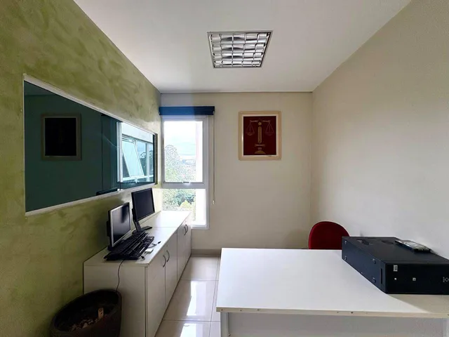 Sala à venda ou para alugar, no bairro Sítio Tamboré Alphaville em Barueri