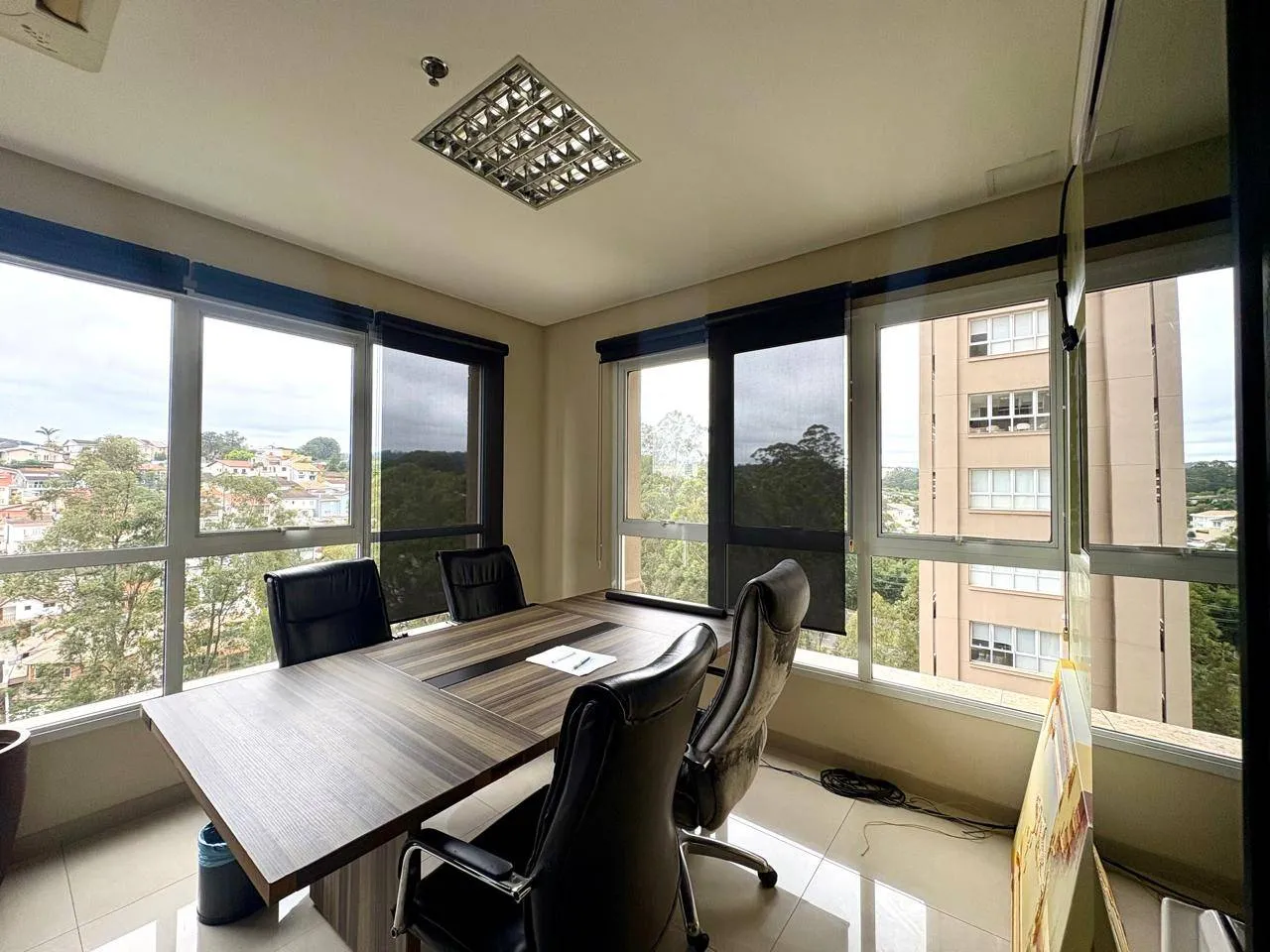 Sala em Sítio Tamboré Alphaville — foto 1