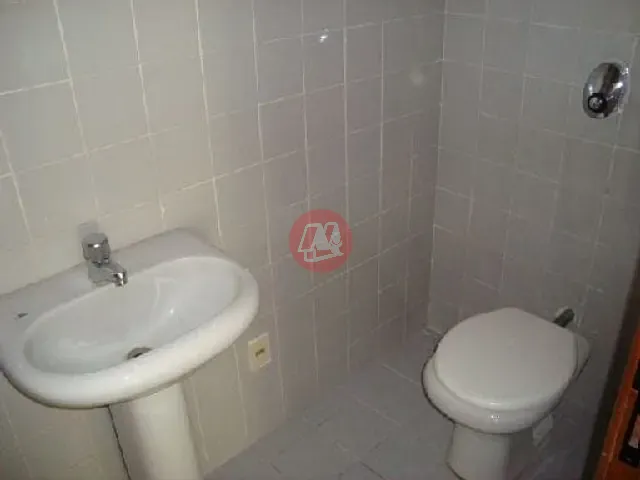 Sala para alugar, no bairro Moinhos de Vento em Porto Alegre
