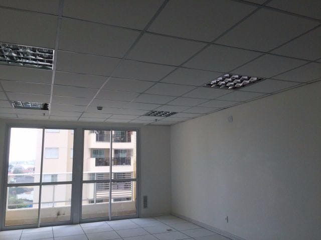 Sala com 32m², para alugar, no bairro Vila Formosa em São Paulo
