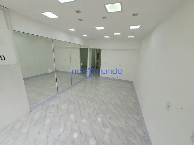 Sala com 29m², para alugar, no bairro Tijuca em Rio de Janeiro