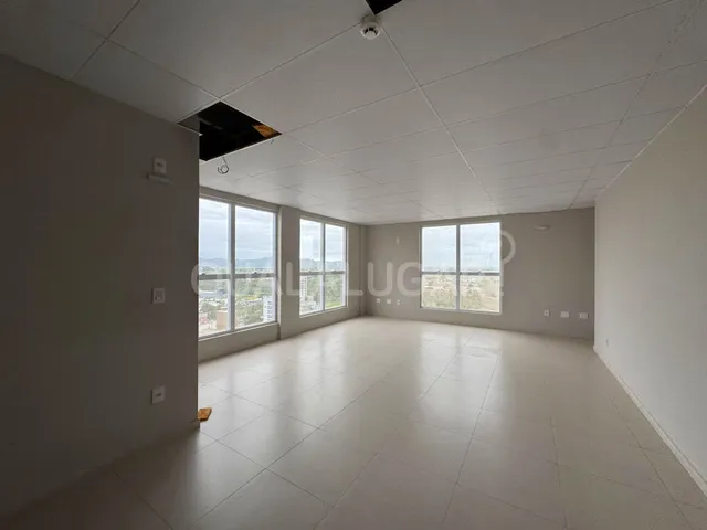 Sala para alugar, no bairro Aeroporto em Tubarão