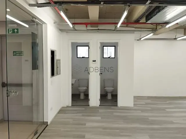 Sala para alugar, no bairro Pinheiros em São Paulo