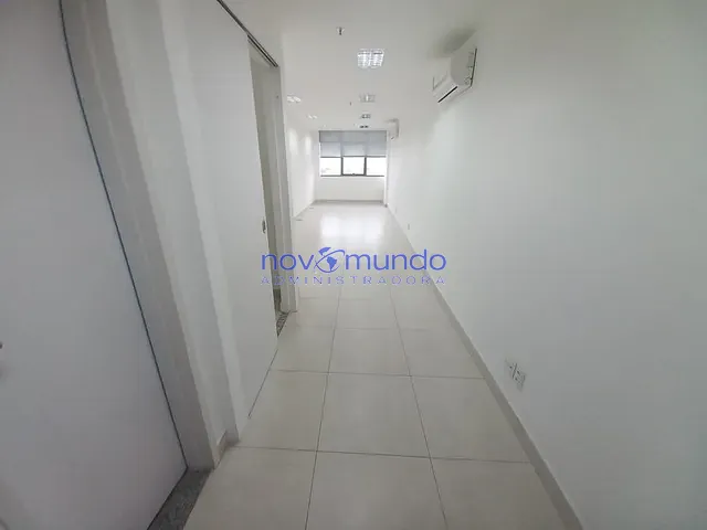 Sala com 36m², para alugar, no bairro São Cristóvão em Rio de Janeiro