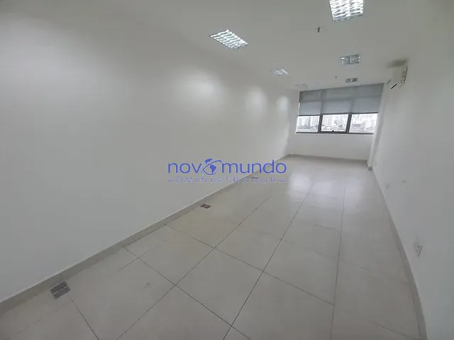 Sala com 36m², para alugar, no bairro São Cristóvão em Rio de Janeiro