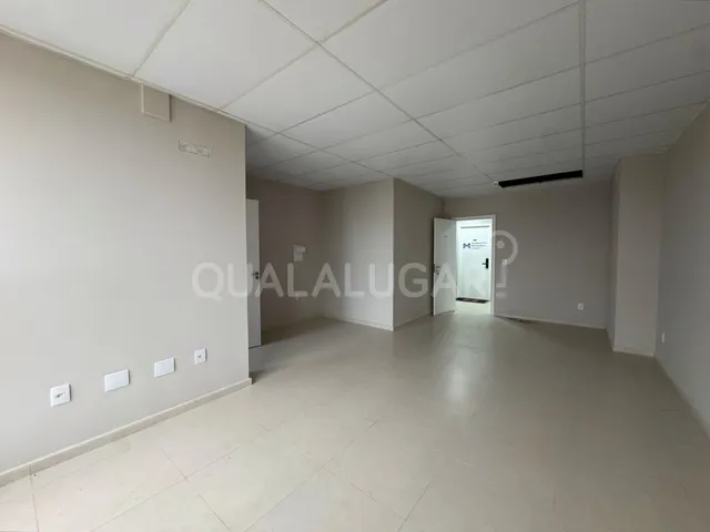 Sala para alugar, no bairro Aeroporto em Tubarão