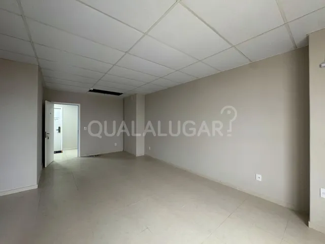 Sala para alugar, no bairro Aeroporto em Tubarão