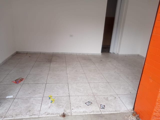 Sala com 28m², para alugar, no bairro Cambuci em São Paulo
