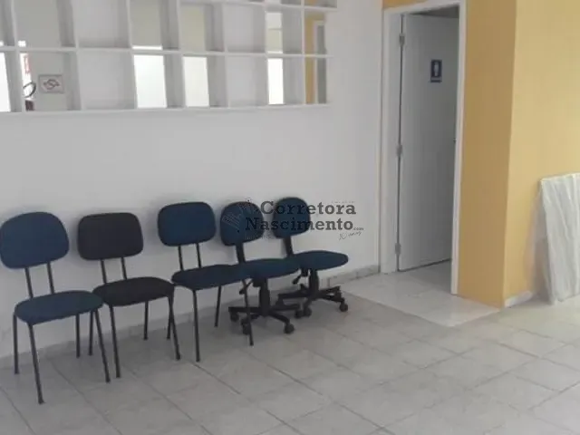 Sala com 30m², para alugar, no bairro Centro em Jacareí